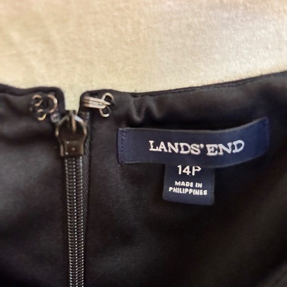 Lands’ End Black Sheath Dress -Classic Work Dress – Size 14P - Picture 2 of 10